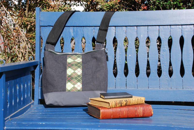Messenger bag w/ argile.